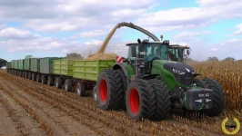 Road Train / Fendt 1050 Vario